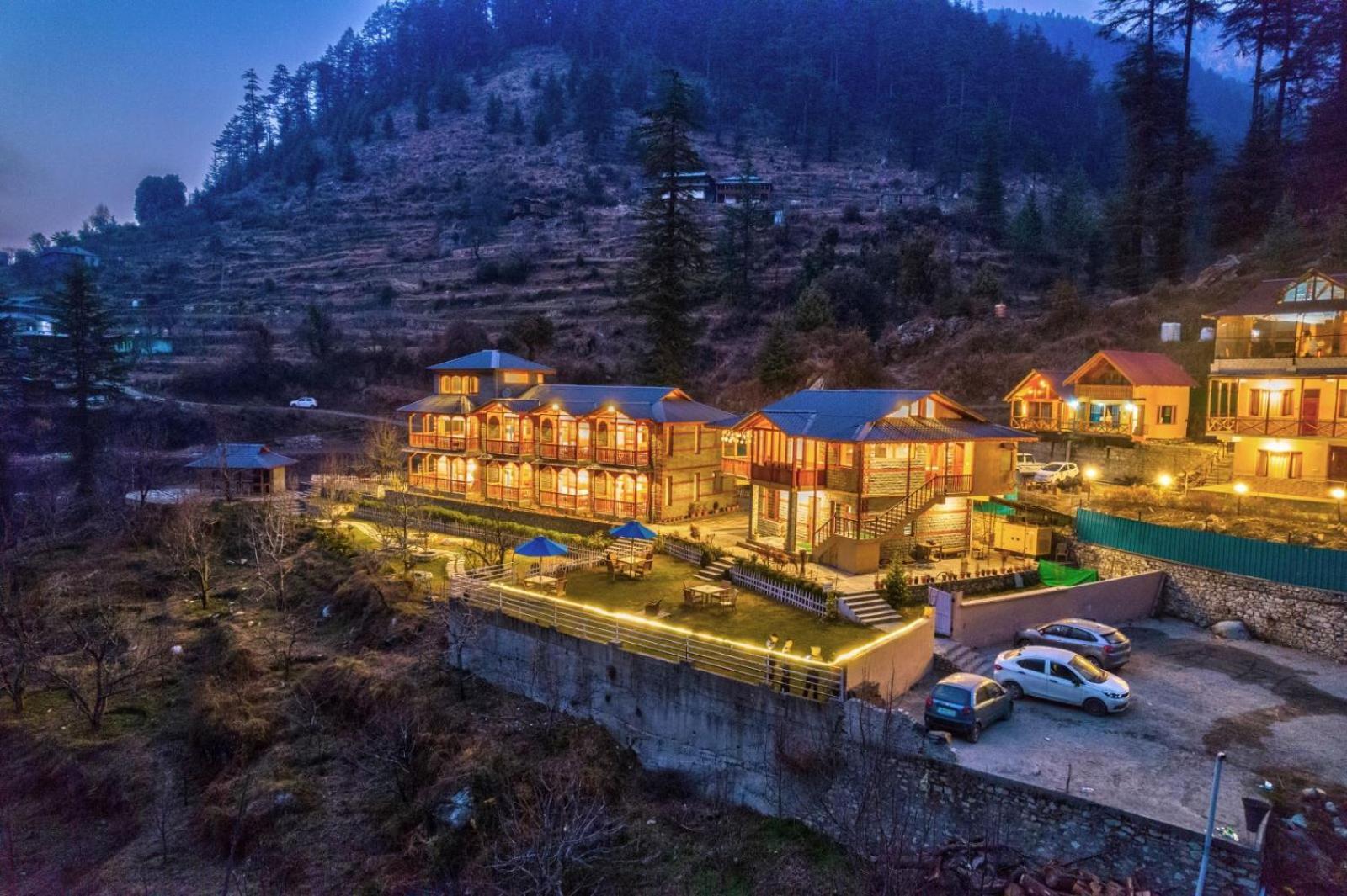 Hotel 8Fold By Larisa, Jibhi Esterno foto